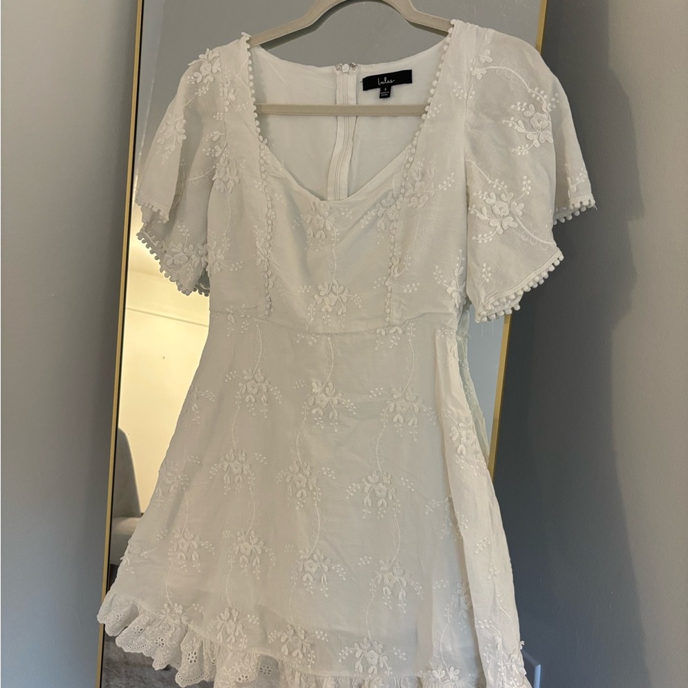 White Lace Dress with Short Sleeves